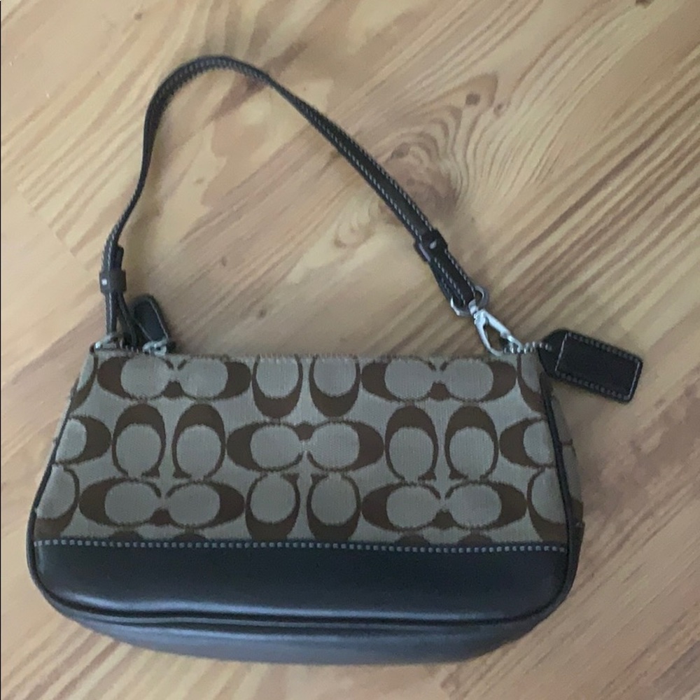 Coach ‘c' Monogram Demi Purse Wristlet